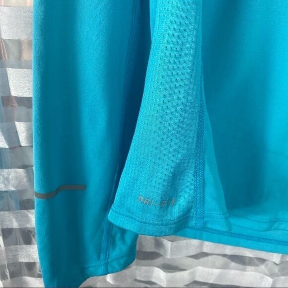 Nike Dry Fit Blue Long Sleeve Shirt - Picture 4 of 9